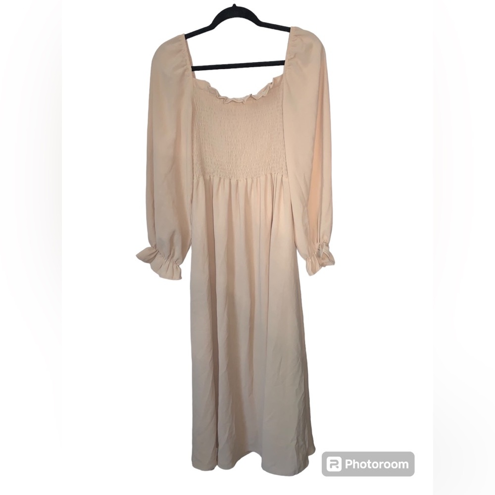 Women’s Bohemian long sleeve cream/tan maxi dress with balloon sleeve XL